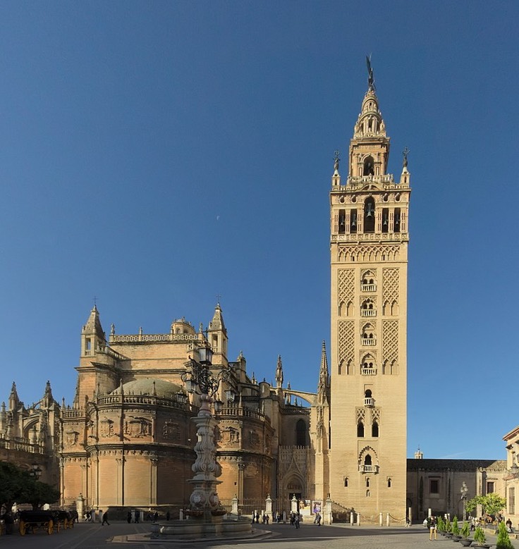 800px-Sevilla Cathedral - Giralda